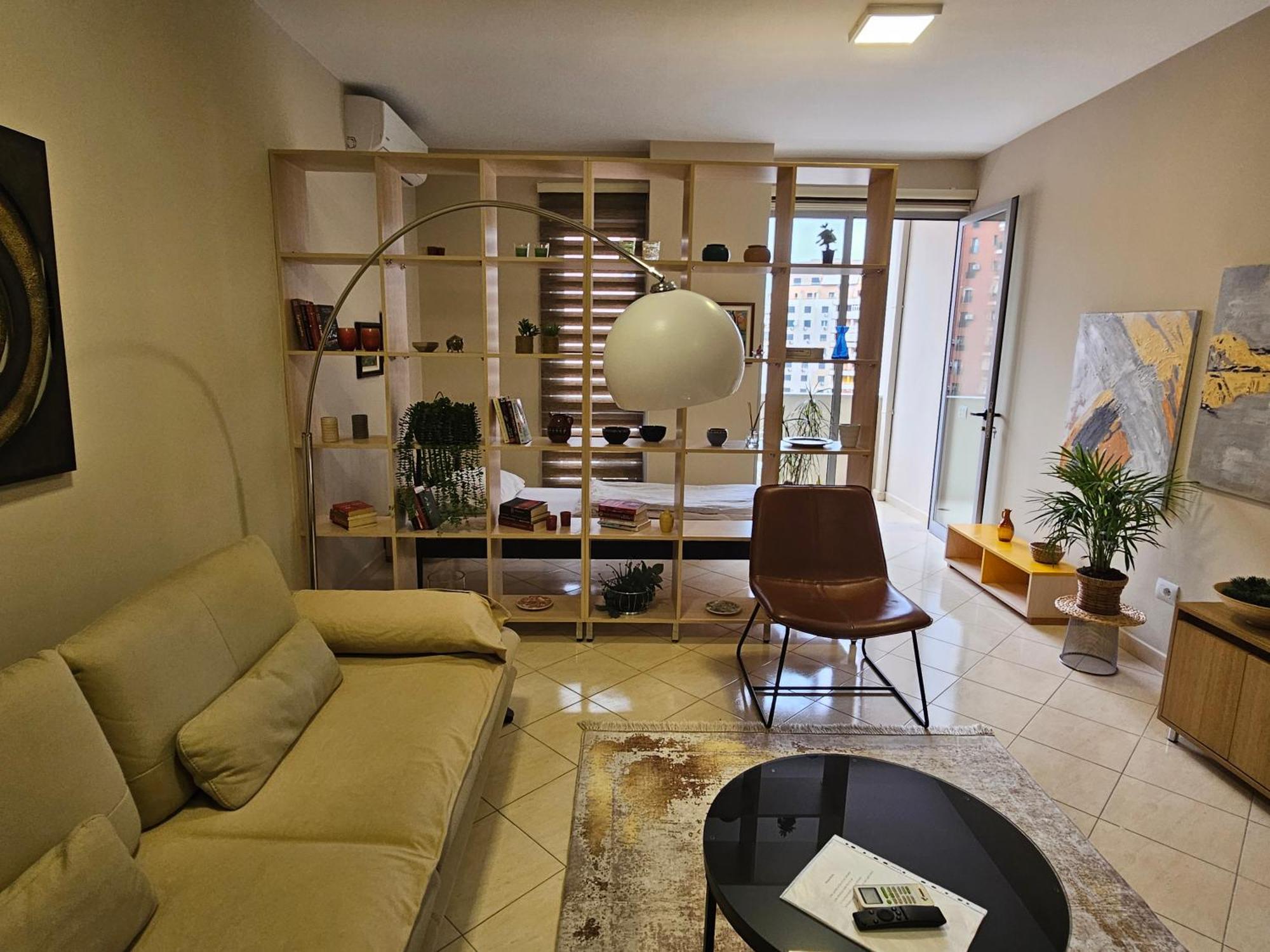 Apartment Center 12